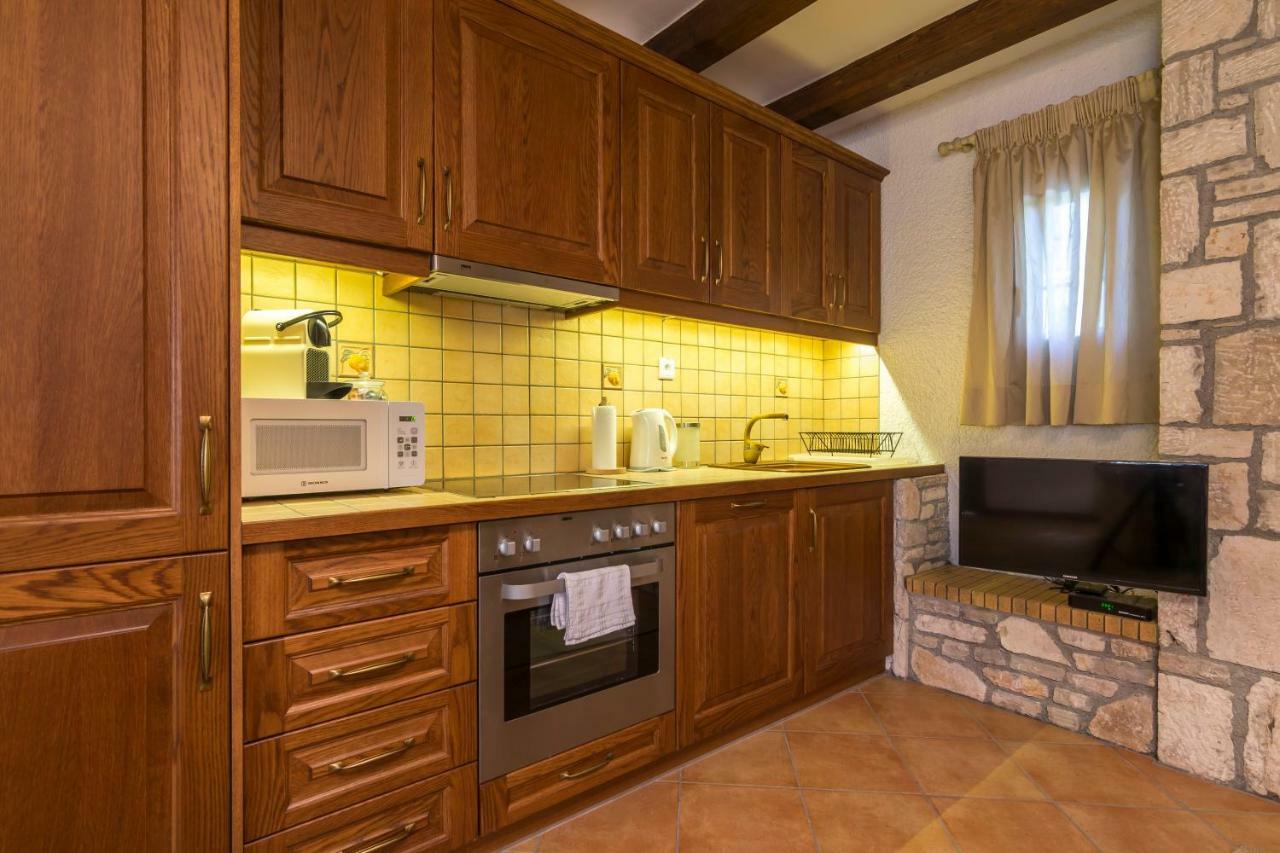 פיתגוריו Elaia Villas מראה חיצוני תמונה