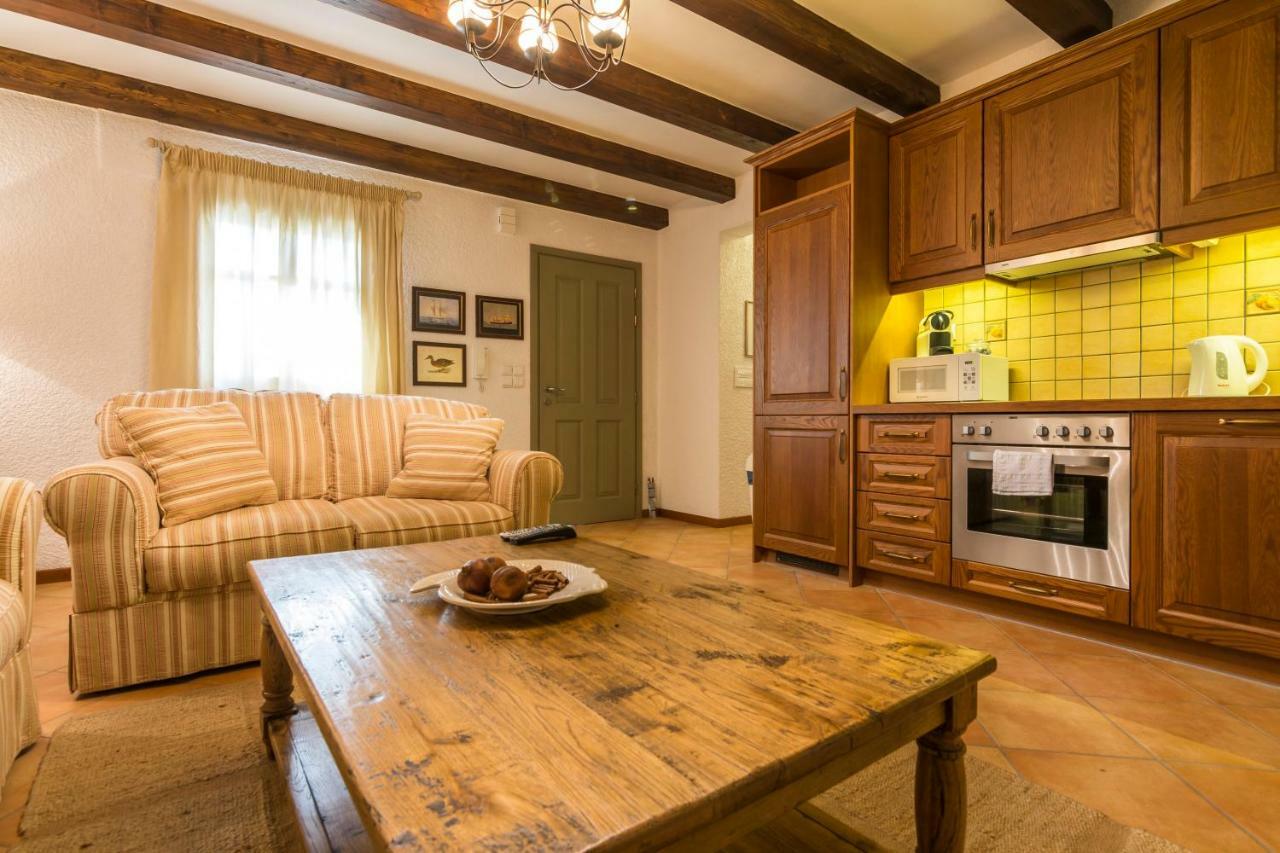 פיתגוריו Elaia Villas מראה חיצוני תמונה