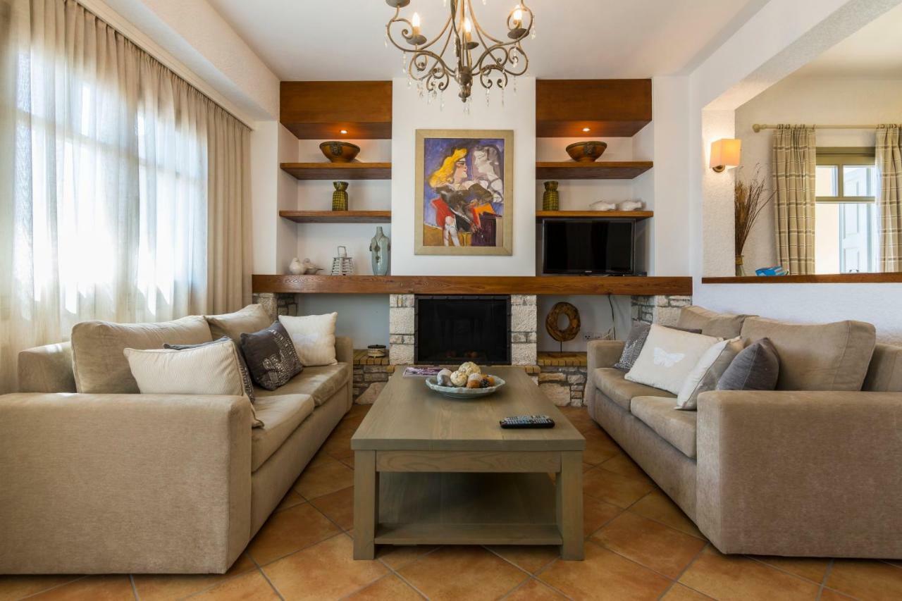 פיתגוריו Elaia Villas מראה חיצוני תמונה